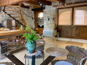 La Chouette, Cozy Retreat with Breathtaking Views - Image 5
