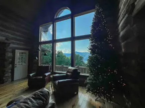 Authentic Log Cabin in McGrady — Sleeps 7! - Image 5