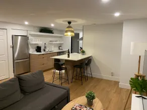 Cozy & Spacious, Downtown C-Wood With Sauna - Image 5