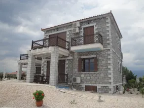 Villa on the Sea - Image 4