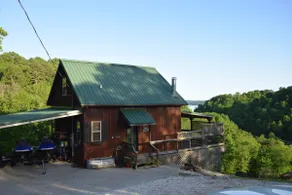 ”LakeTime” (Lakefront Cabin on Beaver Lake) - Image 3