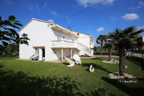 Large family home Zadar Dalmatia - Image 4