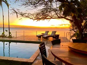 Exclusive Beach House Manguinhos - Heated Pool - Image 4