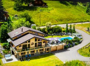 Luxury Swiss chalet 5 bedrooms 6 bathrooms - Image 2