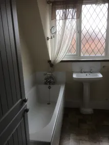 Cottage in Sherwood Forest - Image 5