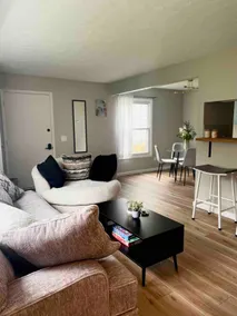 New Stylish Condo Monthly Rental - Image 3