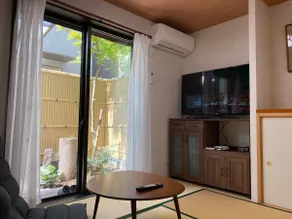 Entire legal homestay next to JR Nijo station, 4 bedrooms, 3 bathrooms, 2 baths, 1 backyard - Image 5