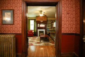 Large, kid friendly, private home on a brick street, 10 mins from downtown - Image 2