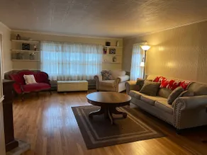 Farmhouse in Finger Lakes Region - Image 2