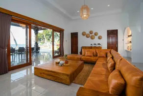 4 Bedrooms Beachfront Bali Taoka Beach Villa - Image 4