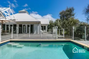 Idyllic Beach House Blairgowrie - 100m to Foreshore, 700m Walk to Village - Image 3