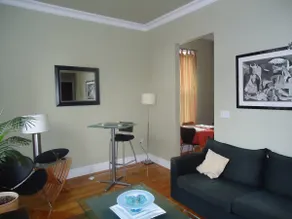 Downtown Historic District Urban Suite on Water St - Image 2