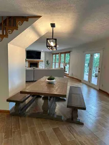 Lakefront, Private Dock, 10 Guests, King Bed - Image 5