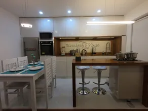 Elizabeth's House - Image 2