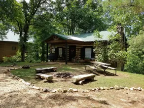 Black River Cozy Cabin - Image 2