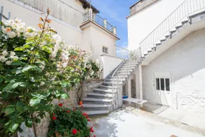 La Lobra Dépendance - Image 4