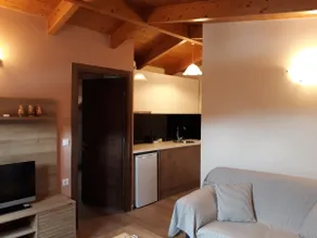 Attic with a view of the lake - Image 2