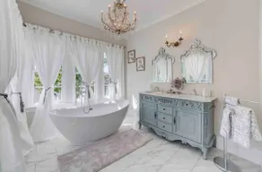 Early 1900s home with antique style and charm - Image 4
