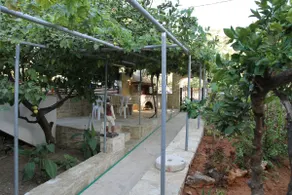 Traditional house in Panormo center - Image 3