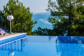 LUXE! Villa am Meer!15 Minuten vom Flughafen Split entfernt, Kamin, Infinity-Pool, Kajak - Image 4