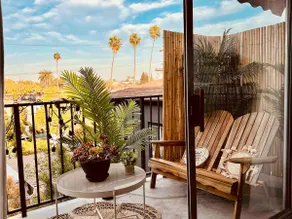 2-Bedroom with a Stunning view - Image 2