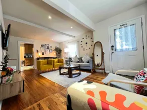 Charming House By Riverside Park - Entire House! - Image 2