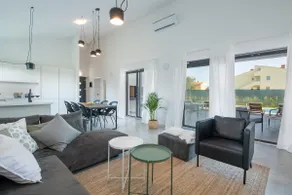 Villa Mateo with heated pool - Image 3