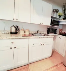 Private One Bedroom + living room Unit(1Q,2T beds) - Image 4