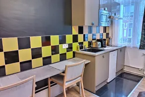 Fénelon Apartments, Vincent Vangogh Apartment - Image 4