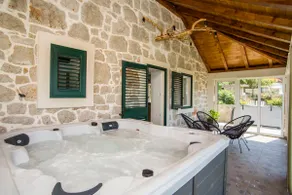 Mlinica, an attractive cottage with a jacuzzi. - Image 4