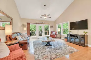 Amazing Ranch w/ Pool Access, Super Clean! - Image 4