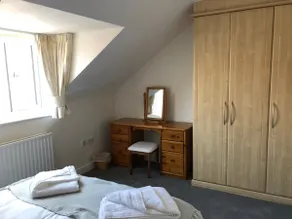 Maison-Salle de bain privée - Image 4