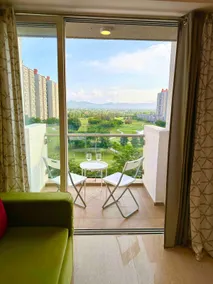 Stunning Golf View Retreat [airbnb lux] - Image 4