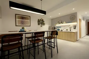 KonZept House 1.3 km walk Jonker@Heritage/12pax/4br - Image 3