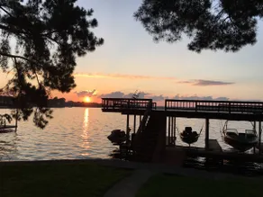 Lakefront Cabin Cedar Creek |Boat Dock | Sleeps 13 - Image 5