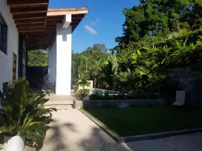 Tropical modern minimalist outdoor living paradise - Image 4