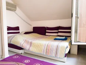 Small Loft with Terrace - Top Centre - Image 4