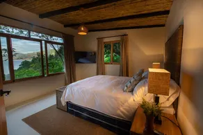 1bd/1 bath Cabin with hot tub, views and nature - Image 2