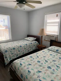 Beach Block, Renovated 2 bdrm, sleep 6, 2nd Flr unit Parking and 4 beach badges - Image 5