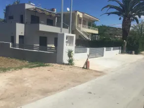 MODERN HOUSE NEAR THE SEA - Image 3
