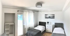 Formenti - spacious ap. -big balcony & marina view - Image 4