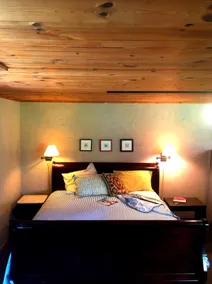 Glamping Cabin at Loon Lake Guesthouse - Image 4