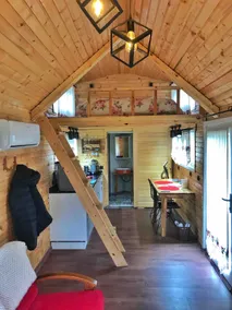 Sapanca Glamping Tiny House with Private Garden - Image 3