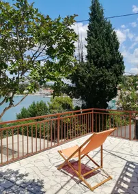 Two-bedroom seaside home in quiet fishing village - Image 2