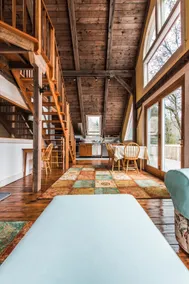 Meadowcroft Farm: Private & Sunny Loft Apartment - Image 5