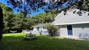 Cheerful 4 bedroom residential home walk to beach - Image 5