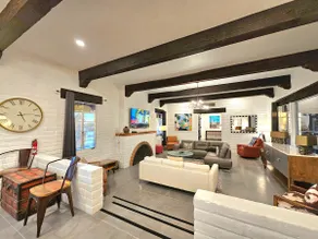 Spacious 6-Bed 5-Bath Hacienda with Desert Views - Image 5
