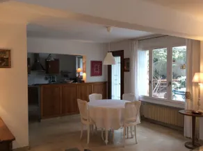 Appartement  de charme avec piscine  privée et parking sécurisé - Image 4