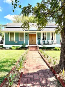 The Historic Turner House! - Image 2
