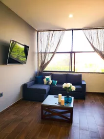 New in Downtown in fron of LaSalle,Welcome! ようこそ - Image 4
